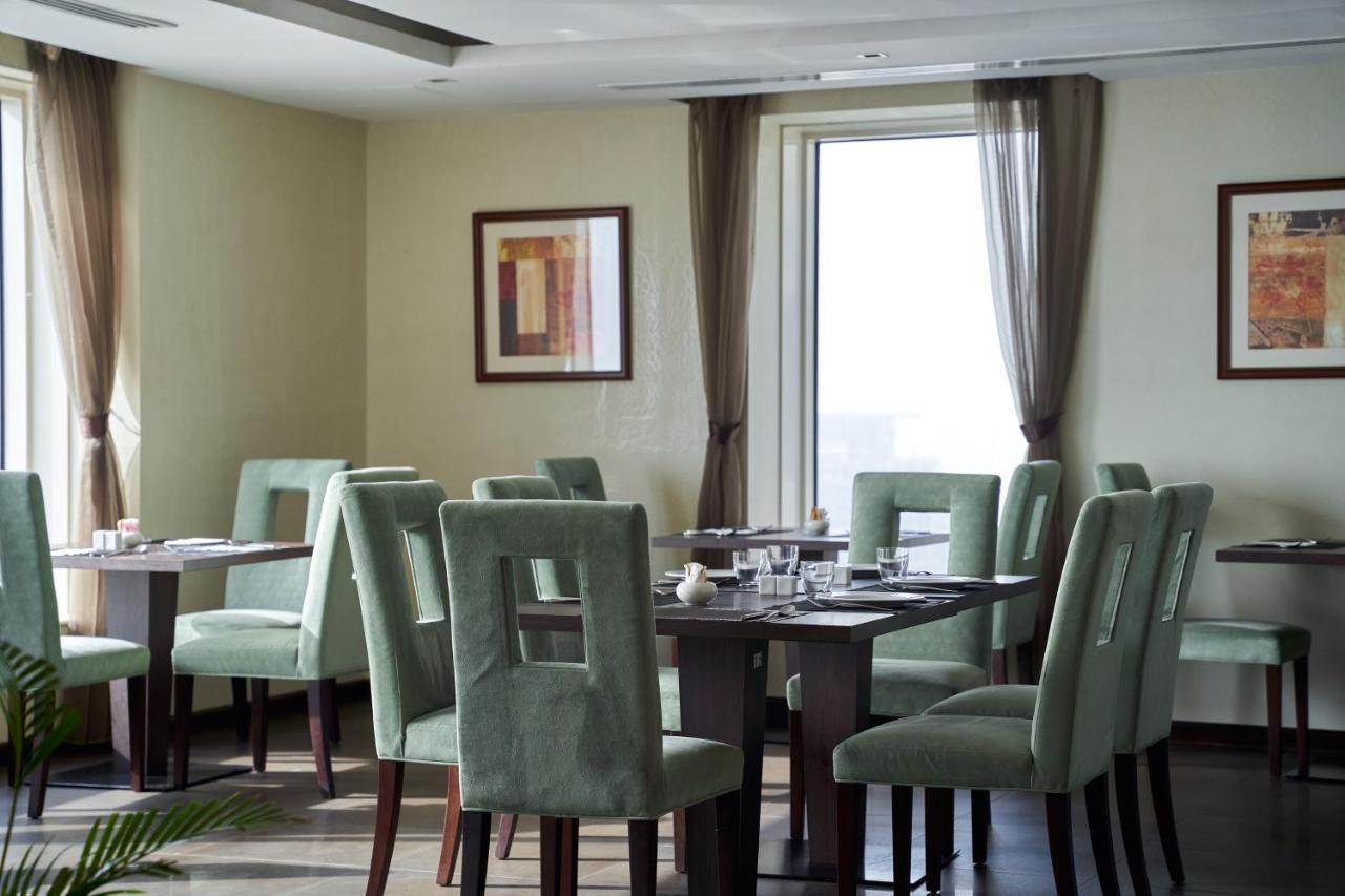 Warwick 4* Dubai